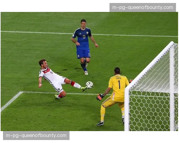 前德国国脚格策宣布,将于赛季结束后离开法兰克福 前德国国脚格策宣布,将于赛季结束后离开法兰克福