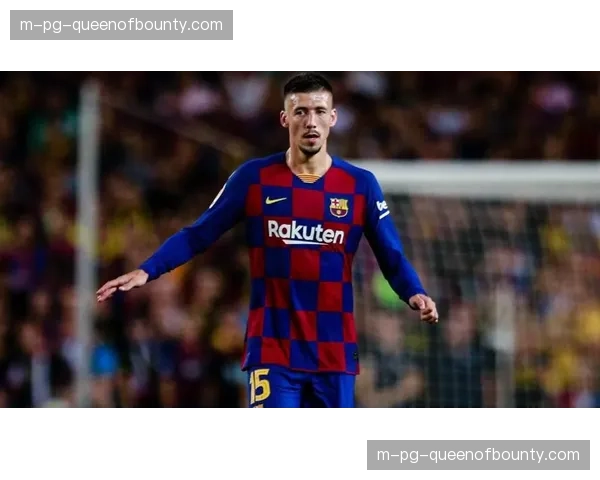 从希望到绝望:一场失利后,克莱蒙球迷的沉默退场 从希望到绝望:一场失利后,克莱蒙球迷的沉默退场